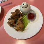 チャイナ厨房盧山 - 鳥の唐揚げ　小皿