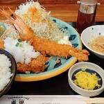 ザ定食&ドリンクス 東里 - ミニひれ唐おろしかつとエビフライの定食(¥1,550)