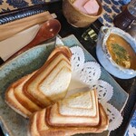 利利 - 料理写真:カレーシチュー&ホットサンドのランチ1000円