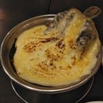 トマト - 焼チーズのトッピングで香ばしさとコクをプラス
