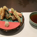 Aichi - 鮎をチーズと海苔で巻いた香味揚げ