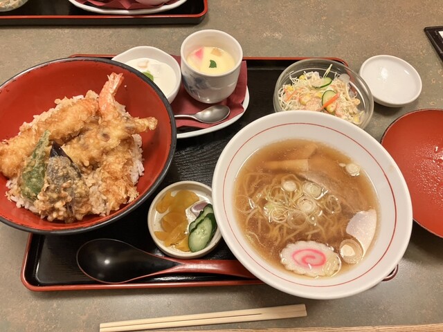 廻鮮丸（かいせんまる） - 蛇田（回転寿司）の写真