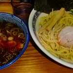 龍月 - つけ麺 豚骨出汁の方です