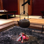 Yufuin Tamano Yu - 朝食は囲炉裏のある和室でした