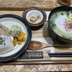 味噌汁 おとら - 