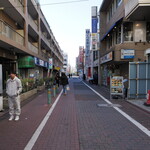 NIBOSHI MANIA - 入った道の最初の交差点左に店がある