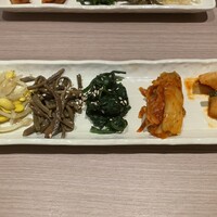 近江うし 焼肉 にくTATSU 青山本店 - 