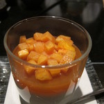 三代豊国 - 柿のクリームチーズのデザート