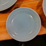 Taishuu Sakaba Bitoru - 取り皿。あの店に似てる