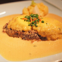 旬菜ステーキ処 らいむらいと - らいむらいと風チーズハンバーグ(200g) 1580円