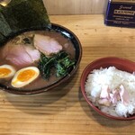 秋葉原ラーメン わいず - 