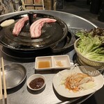 韓国料理 サムギョプサル どやじ - サムギョプサルセット