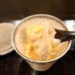 島津 - 桑名の蛤と北海道の百合根「月光」の茶碗蒸し