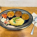 227339288 - カレー３種盛り♪