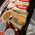 D-ラウンジ - ホットドッグセットとパンケーキ（＾∇＾）