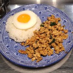 mango tree kitchen GAPAO - 鶏のガパオ（ガパオ ガイ）（759円）