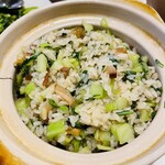 新天地 - 青梗菜と塩漬け肉の混ぜご飯