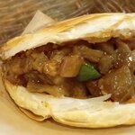 秦妃ROUGAMO - 牛スジ肉夹馍