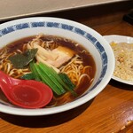 珍来亭 - ラーメン+半チャーハン¥900