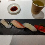 Ryuukyuu Kaitensushi Mirai - 県産魚の食べくらべ