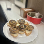 Motrikes - マッシュルームチャンピニョーネスのクロスティーニ