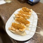 Bar Goiz Argi - ①海老の串焼き+オニオン＋バケット