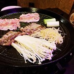 韓国焼肉居酒屋ニクヤクンダ - 