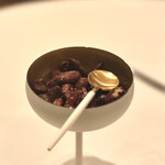 Relais & Chateaux Central Park Voorburg - ①キャラメライズされたナッツ