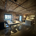 Brut 172 by Hans van Wolde - 