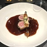 ESPLANADE Saarbrücken Boutique Hotel - ⑬ラム肉のトランシェ、オニオンタルト、ラタトゥイユ、ナッツバターとタイムのソース
