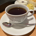 Westside Kohi - 雑味がなく均衡の取れた素晴らしく澄んだ後味が特長。珈琲なのに紅茶も彷彿とさせる透明度の高い良質な味わいだった。