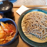 Nikusoba Tomuraushi - 豚辛汁