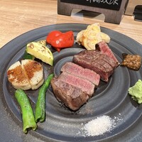 卓 - ヒレ80g3800円