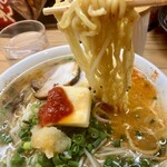 えぞっ子 - 縮れ麺 食感良し！
