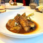 ラトラスフィス - MAIN
            鮮魚のムニエル
            葱のエチュベとソースアルベール