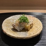 目黒 ながもと - 凛としています。