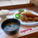 キンシャサ - エビ・牡蠣・ヒレカツ定食￥６９０