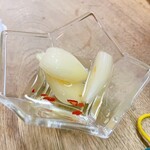 独酌　三四郎 - 【2023年08月】おかみ手造り　らっきょう酢漬け＠450円。