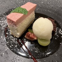 トラットリア イル レガーロ - 