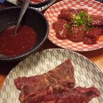 炭火焼肉居酒屋 肉鮮問屋25-89 - 