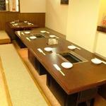 Horumon Kankoku Ryouri Kiruton - 8名様用のテーブル