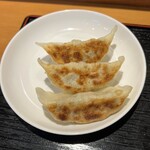 Fuji Toraya - うんめぇ餃子3個 250円