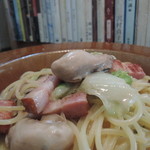 カフェ・ラ・ファミーユ - 今シーズン一のカキ