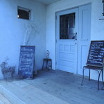 カフェ・ラ・ファミーユ - 入口