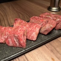 焼肉うしごろ 新宿三丁目店 - 