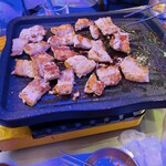 ニャムニャムニャム - 自分達で焼きます