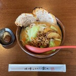 麺場 田所商店 - 料理写真:北海道野菜ラーメン 野菜W麺1/2 炙り焼豚2枚