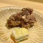 銀座 しのはら - ❻鼈の唐揚げ 〜すっぽんは身ばなれが良いので綺麗に頂けるが、唐揚げとは初めて。すっぽんはどんな料理にも合う万能な食材だが、好みはたれ焼きかな。