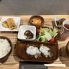 食堂蛍