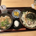 肉つけうどん うつけ - 牛辛まぜうどんセット(うどん屋のTKG丼)@980円